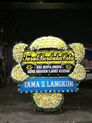 Papan Bunga Duka di Dempio Makmur